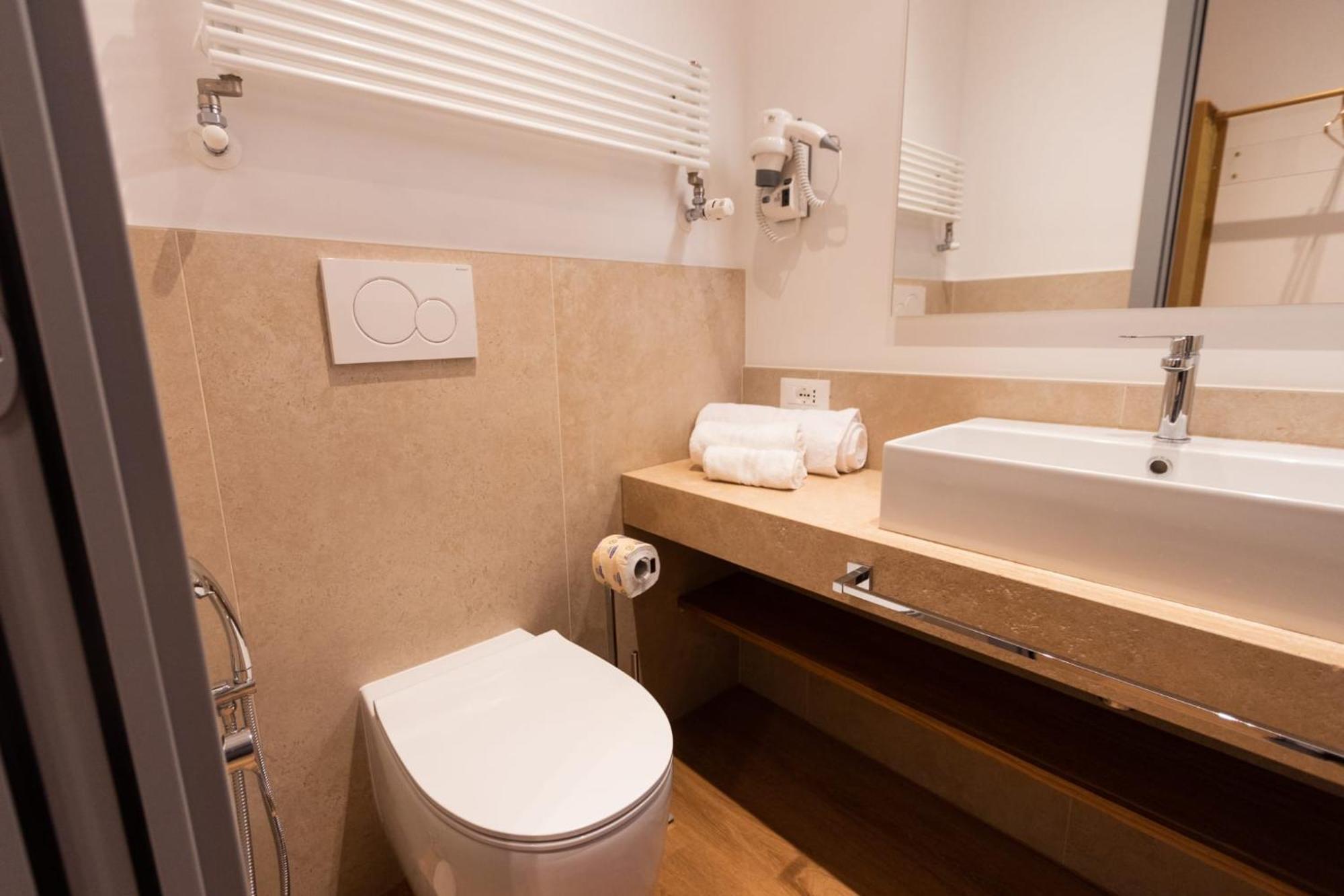 Hotel Trevi Monti House Rzym Zewnętrze zdjęcie